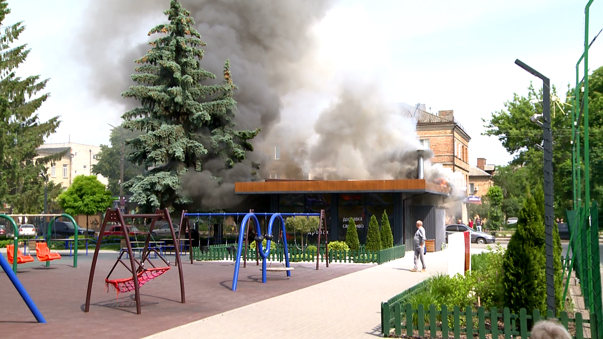 У середмісті Сміли горіла піцерія